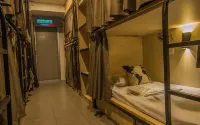 Traveller Bunker Hostel