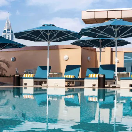 Pullman Dubai Jumeirah Lakes Towers - Hotel & Residence Отели рядом с достопримечательностью «Здание CNN в Дубае»