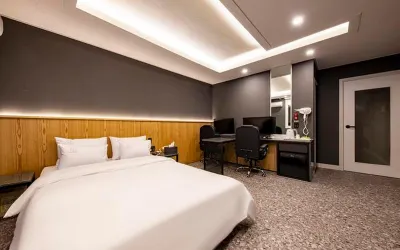 Asan Hotel Atrium Hotels near Myaseu