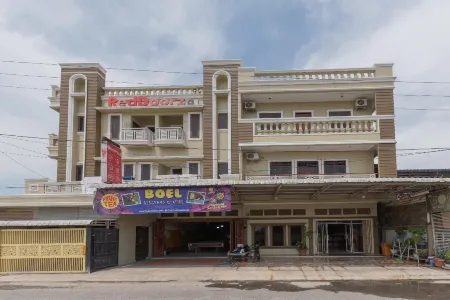 RedDoorz Near CitraLand Gama City Medan Отели в г. Percut Sei Tuan