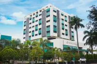 Grand Mahkota Hotel Hotels near La Grande Mustafa