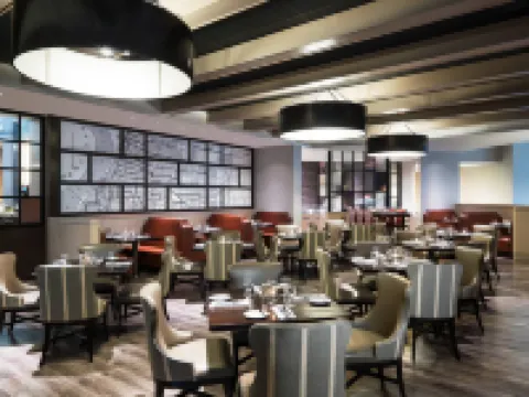 Memphis Riverline Hotel メンフィスのホテル