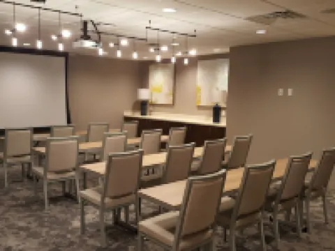 Hilton Garden Inn Kansas City Airport Hotels in May Township