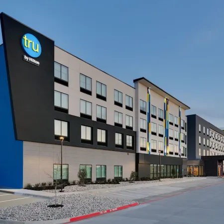 Tru by Hilton Euless DFW West
