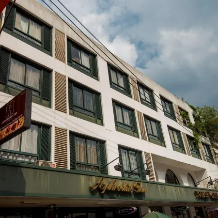 Aphrodite Inn Bangkok Отели рядом с достопримечательностью «Алтари на перекрестке Ратчапрасонг»