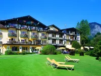 Hotel Hollweger Hotels near Wolfgangsee Lake