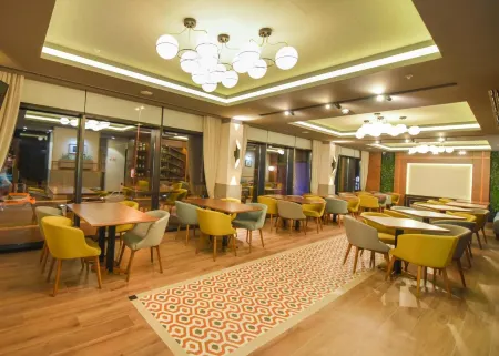 Hotel Union Отели рядом с достопримечательностью «Собор Воскресения Христова»