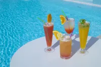 Doubletree by Hilton Pointe-Noire - Pools