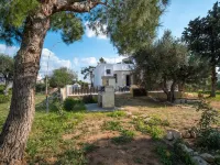 Villa Acqua Azzurra with Private Parking and Air Conditioning