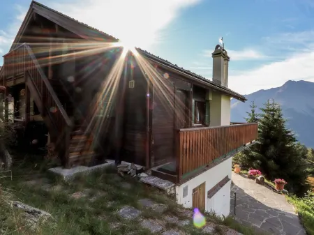 Carpe Diem Отели рядом с достопримечательностью «Алеч Арена»