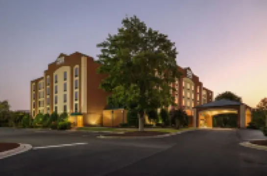 Four Points by Sheraton Greensboro Airport Hotels in 