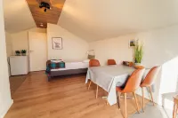Farmhouse Lodge Hotels near Reynisdrangar Cliffs