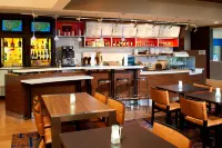 Courtyard Rockford - bar