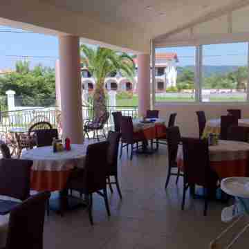 Stemma Hotel Dining/Meeting Rooms