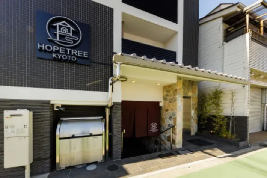 Hopetree Kyoto Отели рядом с достопримечательностью «Святилище Фусими Инари»