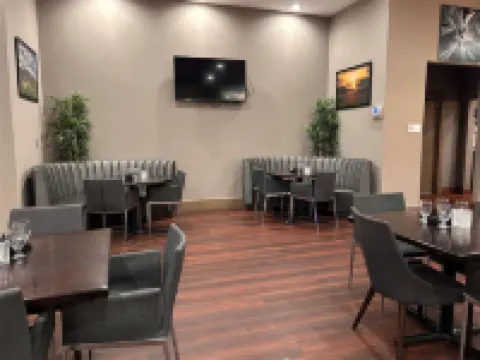 Skyline Hotel Detroit Airport, SureStay Collection by BW Hotels in Romulus