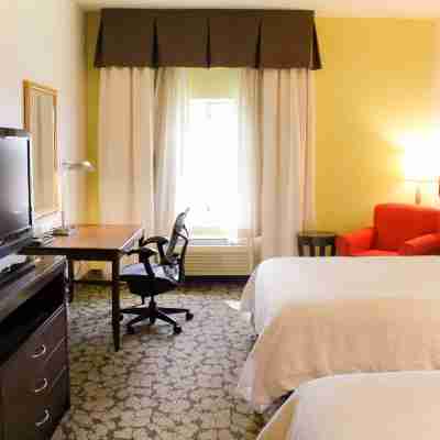 Hilton Garden Inn Redding Rooms