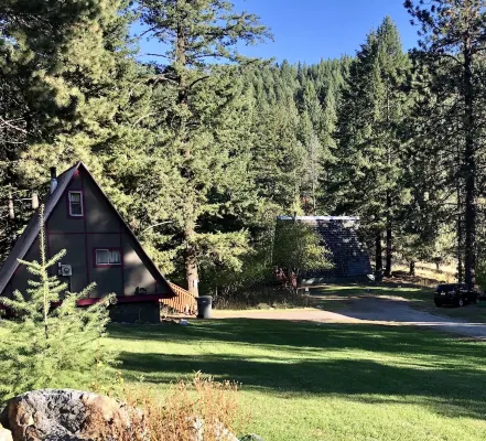 Romantic A-frame Cabin with Cedar Sauna, Private River and Scenic Views