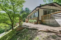 Modern Treetop House 10 min to downtown Asheville!
