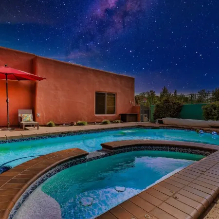 Views! Private Heated Pool + Spa + BBQ + Games + EV + High-speed Wifi