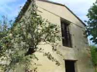 Le Mazet Authentique à Uzès, Clim, Piscine, Jardin, Wifi, Ideal Couple