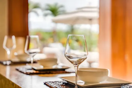 Hale Mele Polynesian Pod Style with Pool/Hot Tub, Gazebo, Golf Cart & Ebikes