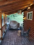 Cabin in the woods, ideal for long stays.