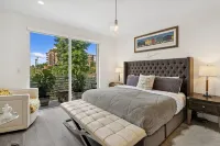 Modern Haven  5B 4B with Heated  Pool