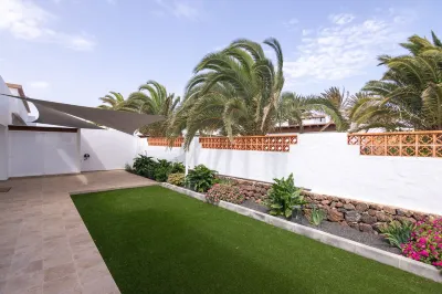 Villa Erbania (Villaverde) Hotels near Casa de los Coroneles