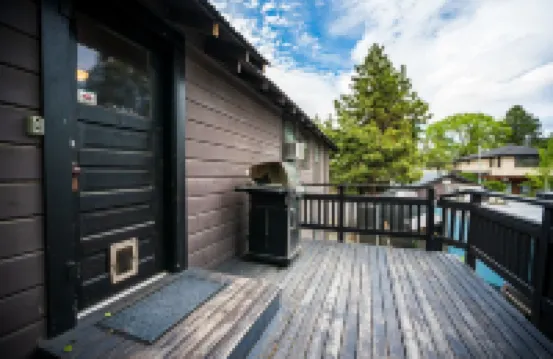 Tokyo Starfish -  "Bud-And-Breakfast"