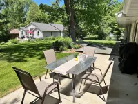 Beautifully Styled, Mid Century Modern, Family Friendly Lake Mills House! Các khách sạn ở Jefferson County