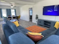 BEAUTIFUL HOME IN BAYTOWN HEIGHTS 貝敦住宿飯店