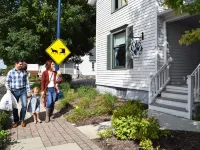 1950's Themed Historic Home in Downtown Frankenmuth Heart. Perfect Location. Hotels in Frankenmuth
