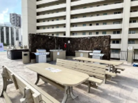 Oceanview Waikiki Studio B