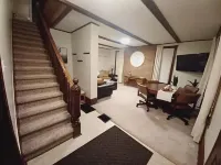 THIS OLD HOUSE near PSU and LHU and Sayers Lake Hotels in Howard