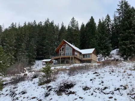 Amazing Views, Private lodge, Hot Tub and Sauna for a dreams vacation