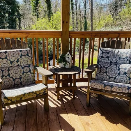 5bd~4ba Near Smoky Mountains Attractions~Majestic Views, Hot Tub, FirePit SMORES