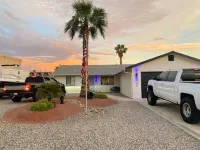 COZY HAVASU OASIS just minutes from the lake And all shopping! Hotel in zona Star Nursery Garden Center