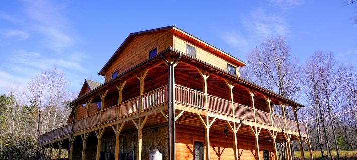 Private Mountain Lodge 5 Masters, Large Cabin Mt. Airy, NC マウント・エアリーのホテル