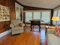 Porch Swing Place - Newly Renovated Charm