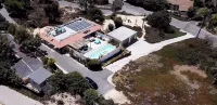 Mexican Hacienda Del Mar with Heated Pool and Spa, 5min drive to Beach! Hotels near Fletcher Cove Community Center