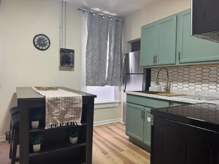 The Cardinal 808 C- 2BR-1BA EVV Apt