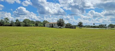 Charming and peaceful country home on 5 acres. Welcome to paradise!