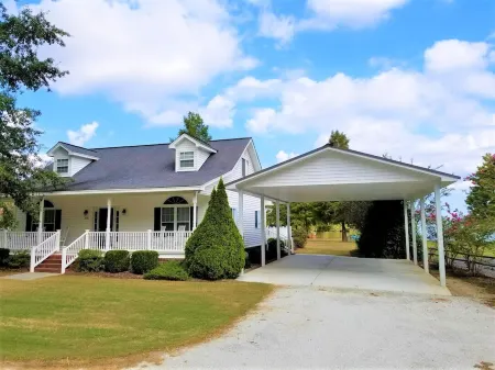 Relax by Lake Marion - A lake home with you in mind.