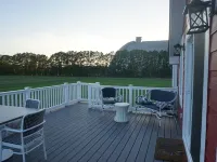 New Barn Apartment on 55 acres/waterfront 帕斯闊坦克縣酒店