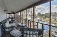 "Sunny Days"-Relaxation for All!*Wifi*4-HDTVs*Open/Cov Dock*Game Rm*Linens Incl*