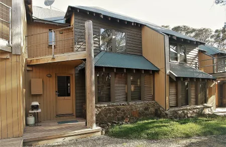 Hotham Mountain Escape – Sun Run (Chalet #3