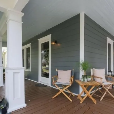 Southern Porch Charmer - Walk to Downtown Main Street and Waterfront!