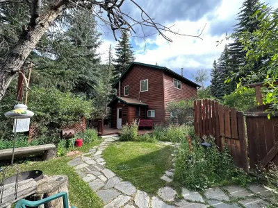 Streamside dream with hot tub