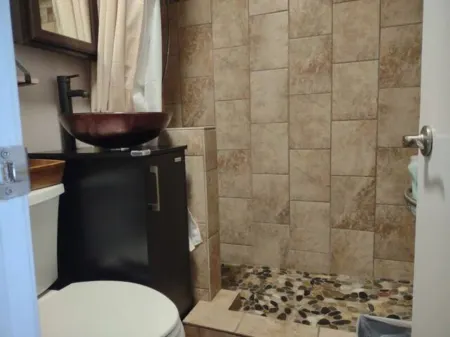 Studio condo with amazing water views, short walk to the beach